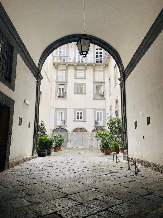 Casa Ninetta - Spaccanapoli - Il Tipico Pianterreno Della Napoli Antica! Экстерьер фото