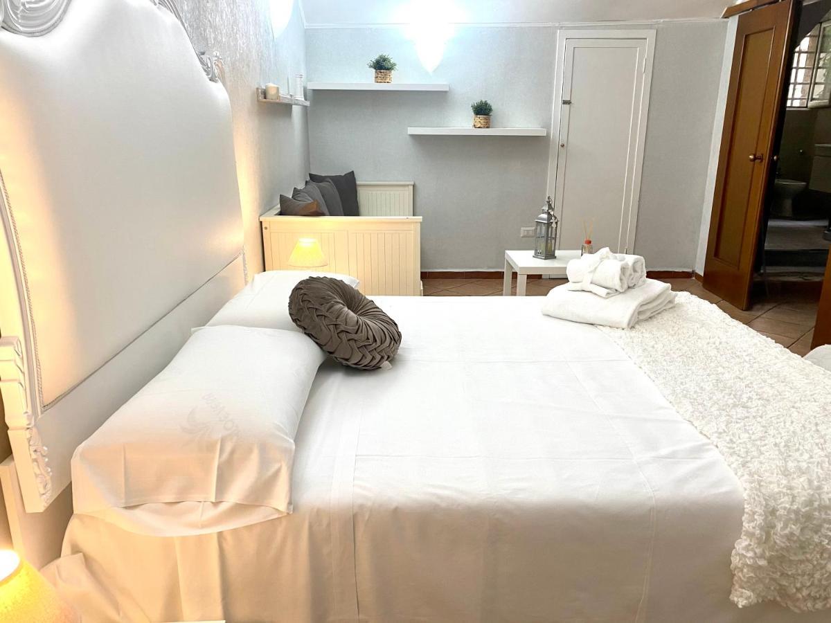 Casa Ninetta - Spaccanapoli - Il Tipico Pianterreno Della Napoli Antica! Экстерьер фото